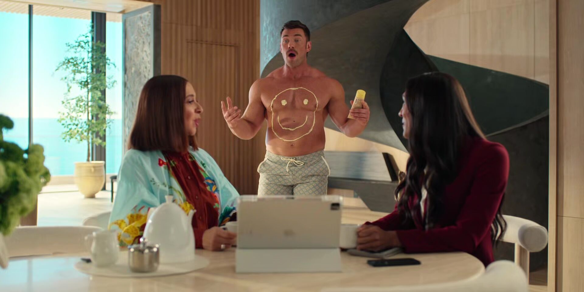 Zane Phillips in Loot season 3 with Maya Rudolph (on the left) and Mj Rodriguez (on the right)