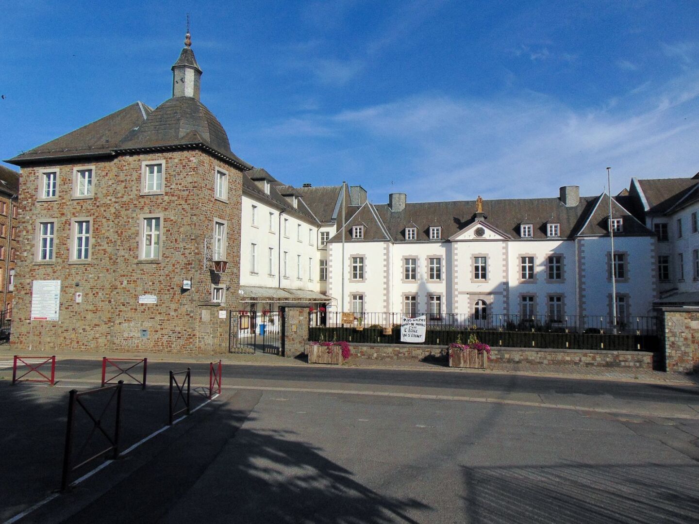 Le château de Carlsbourg, aujourd'hui institut Saint-Joseph