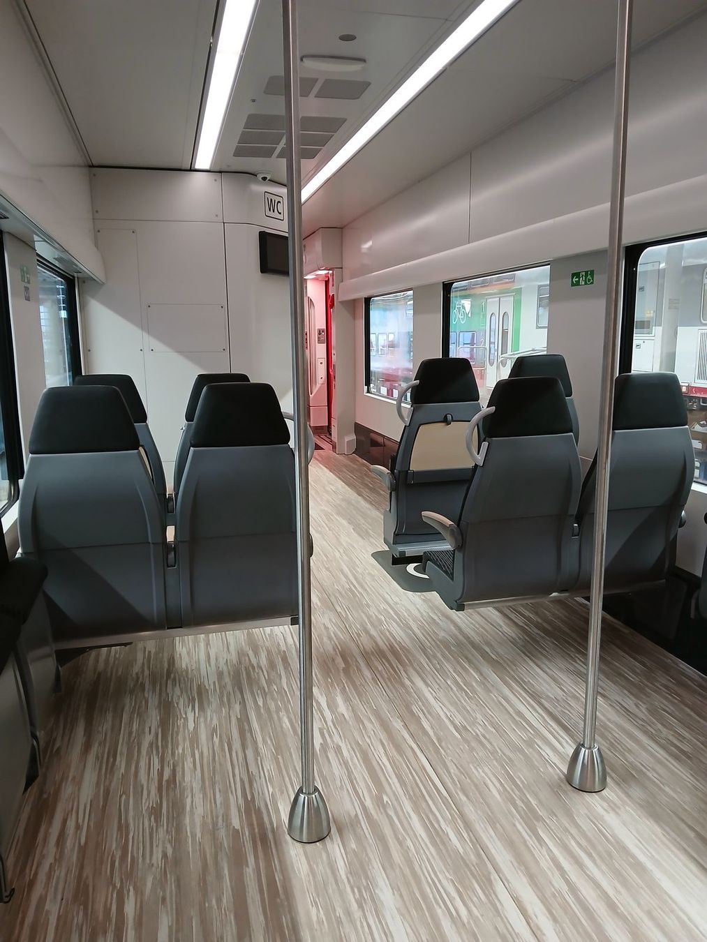 Salle multifonctions avec le WC PMR