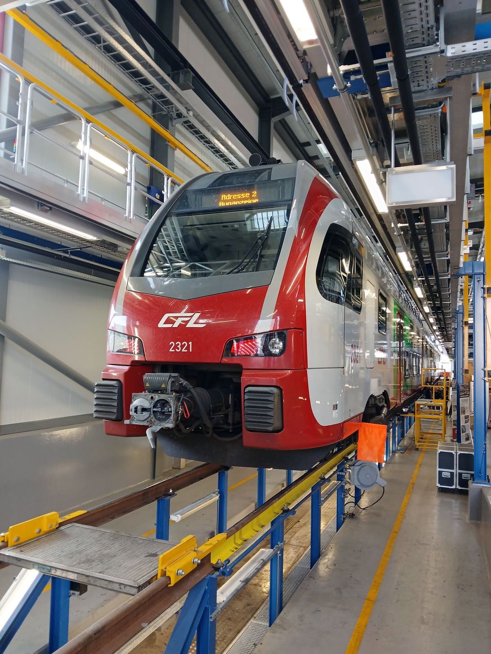 Automotrice KISS à deux étages de CFL